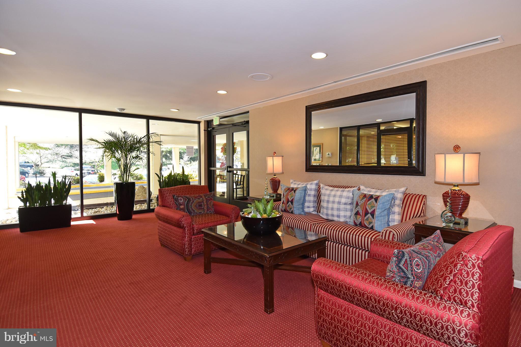 MADISON CONDOMINIUM - Residential