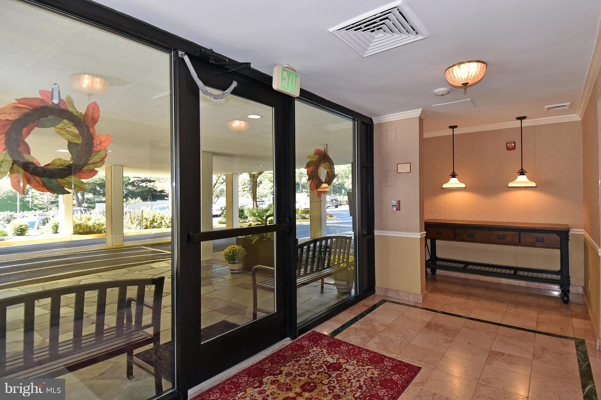 MADISON CONDOMINIUM - Residential