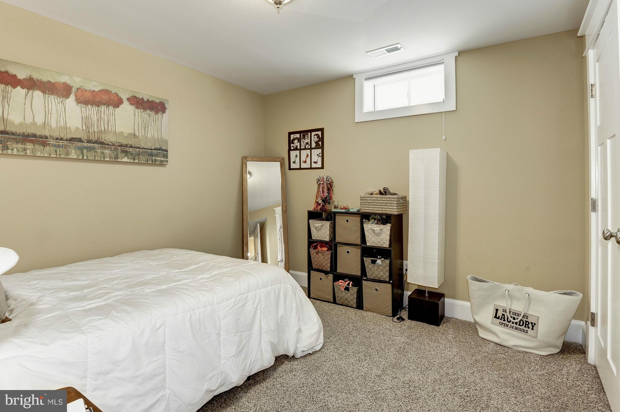 HIGHVIEW PARK - Residential