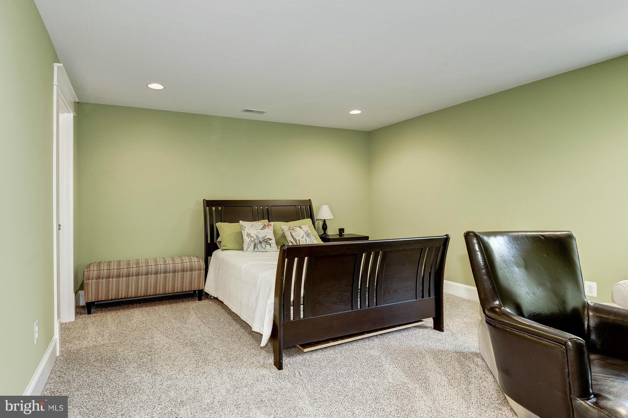 HIGHVIEW PARK - Residential