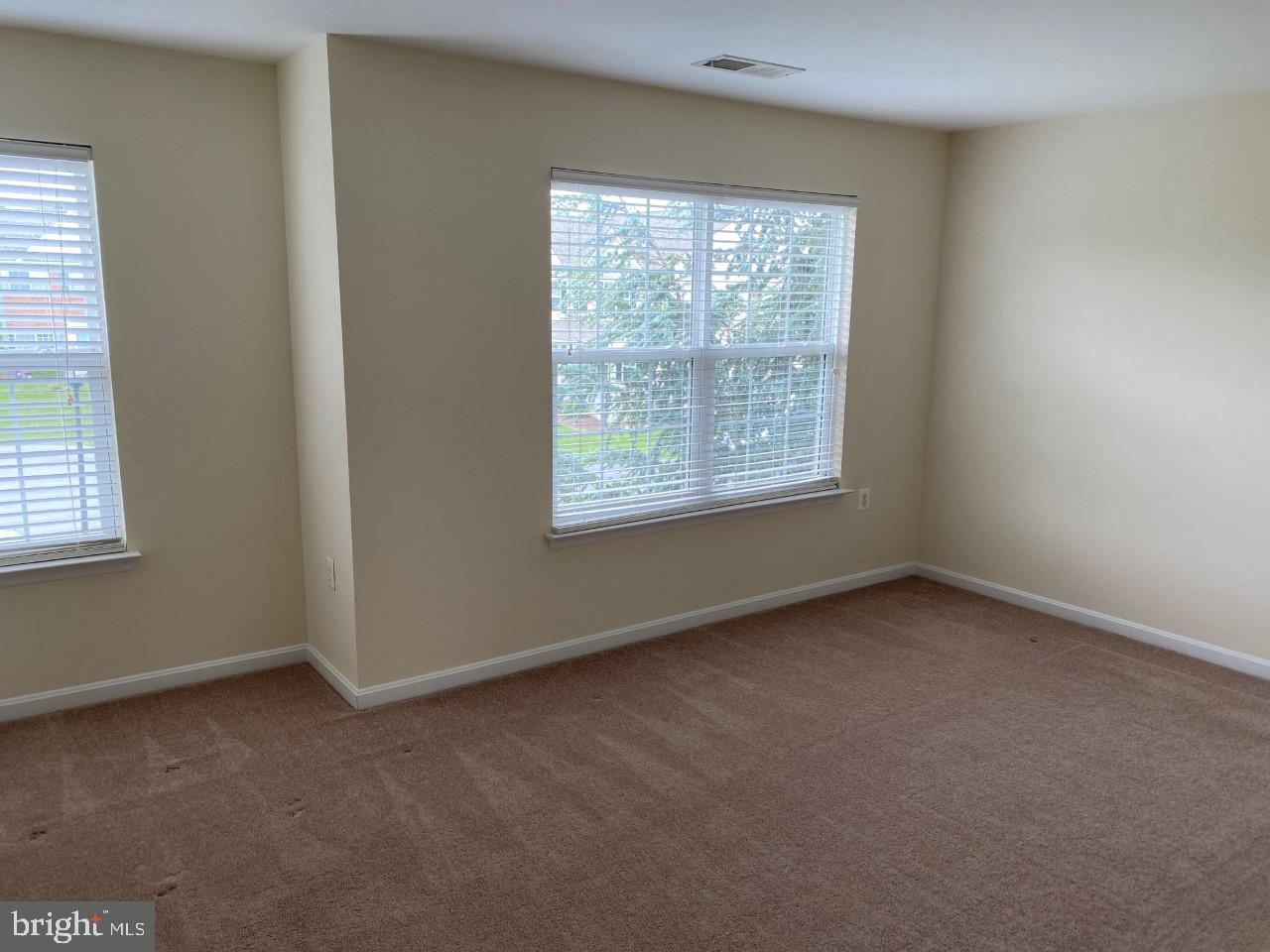 SHERIDAN - Residential Lease