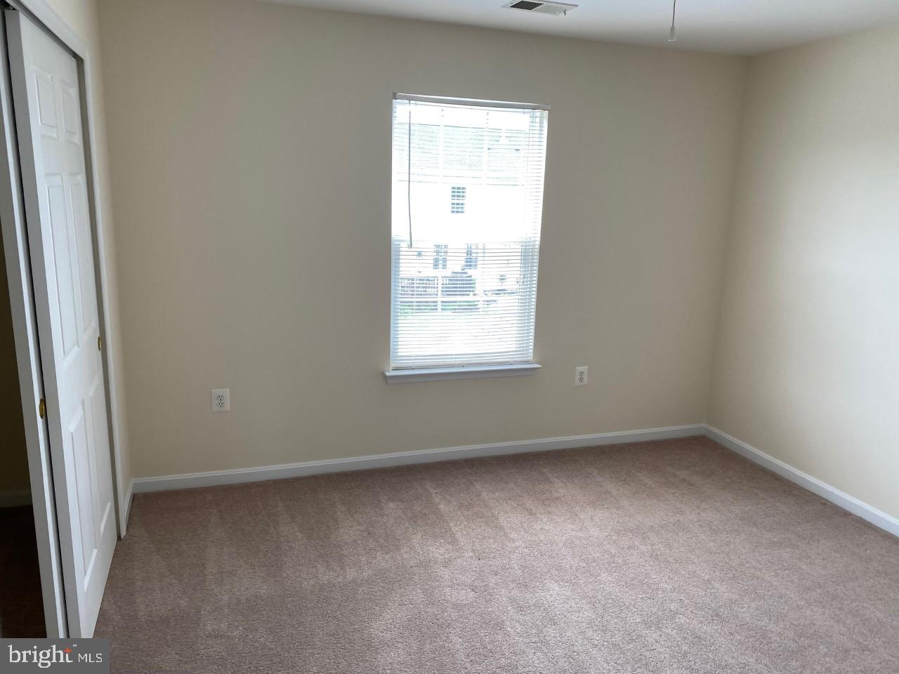 SHERIDAN - Residential Lease