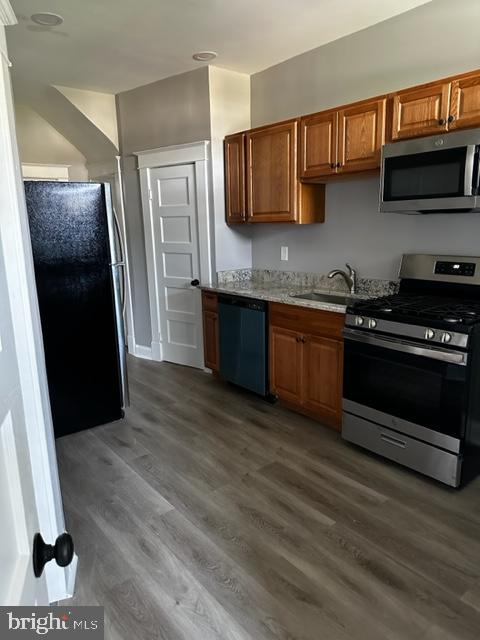 ROSEDALE - Residential Lease