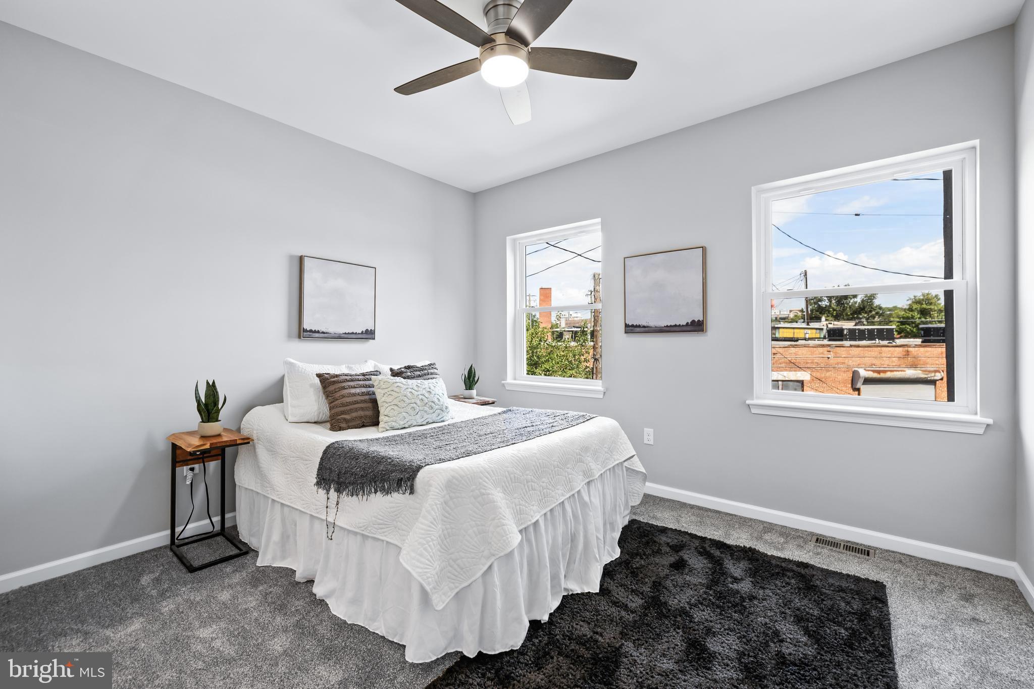 JOHNSTON SQUARE - Residential