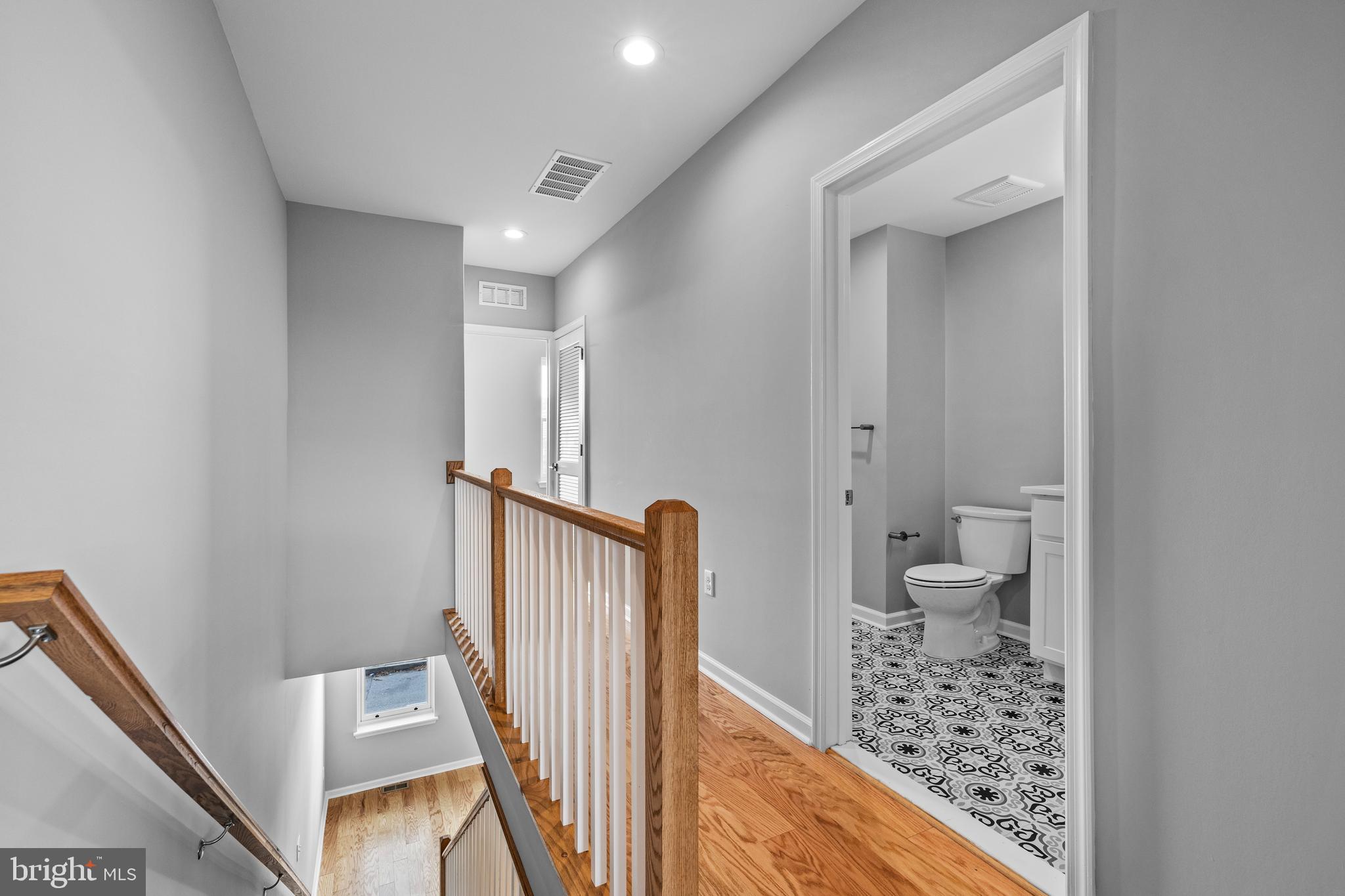 JOHNSTON SQUARE - Residential