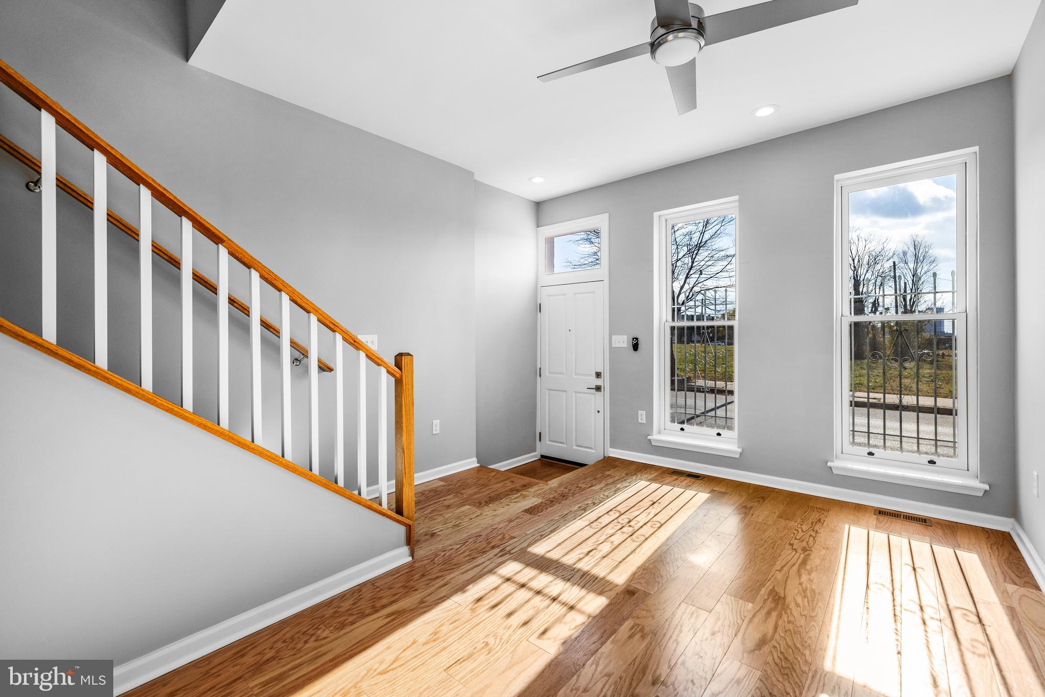 JOHNSTON SQUARE - Residential