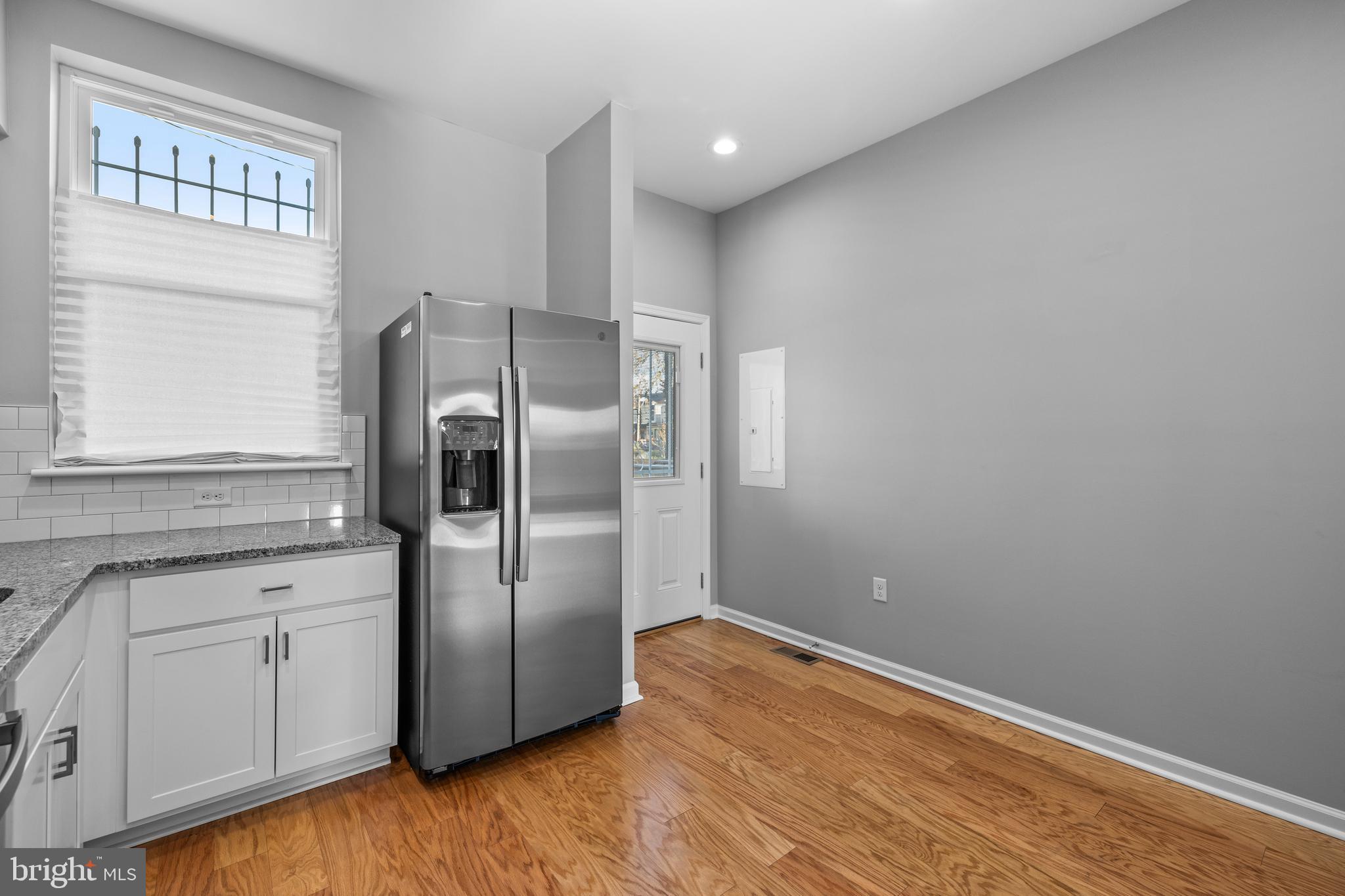 JOHNSTON SQUARE - Residential