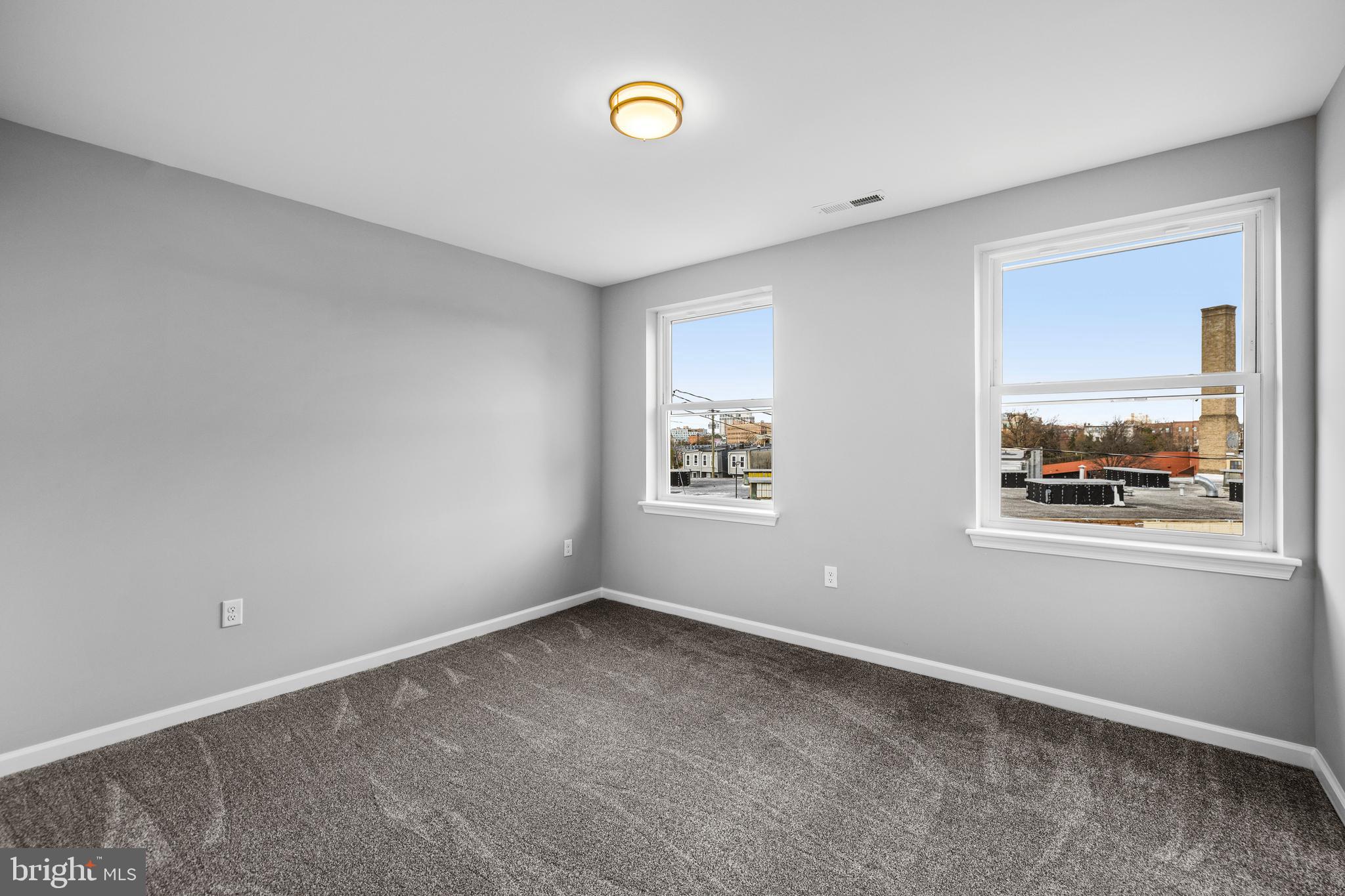 JOHNSTON SQUARE - Residential