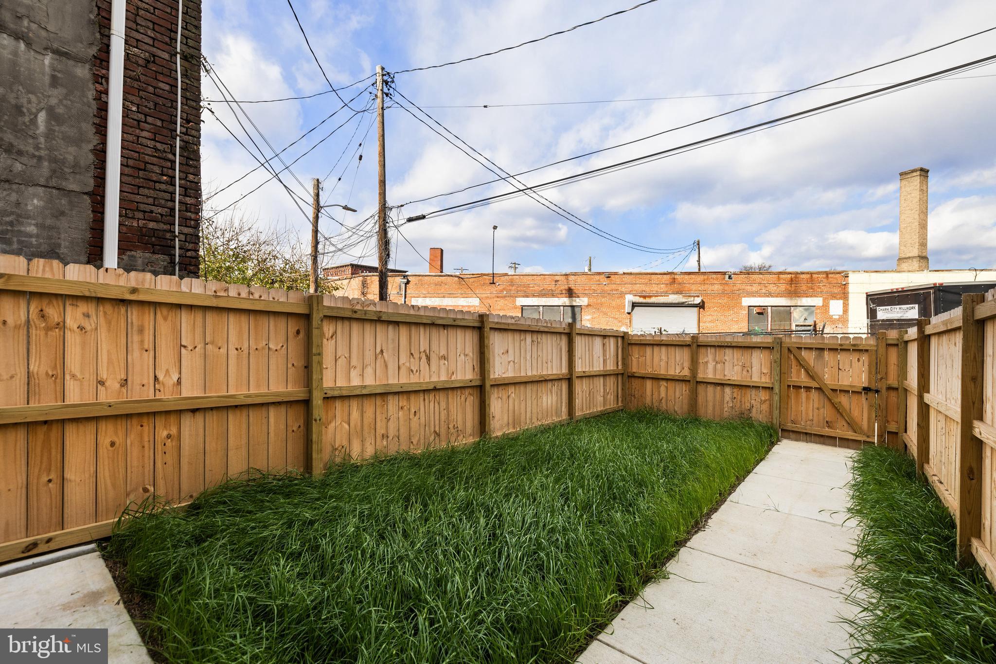 JOHNSTON SQUARE - Residential