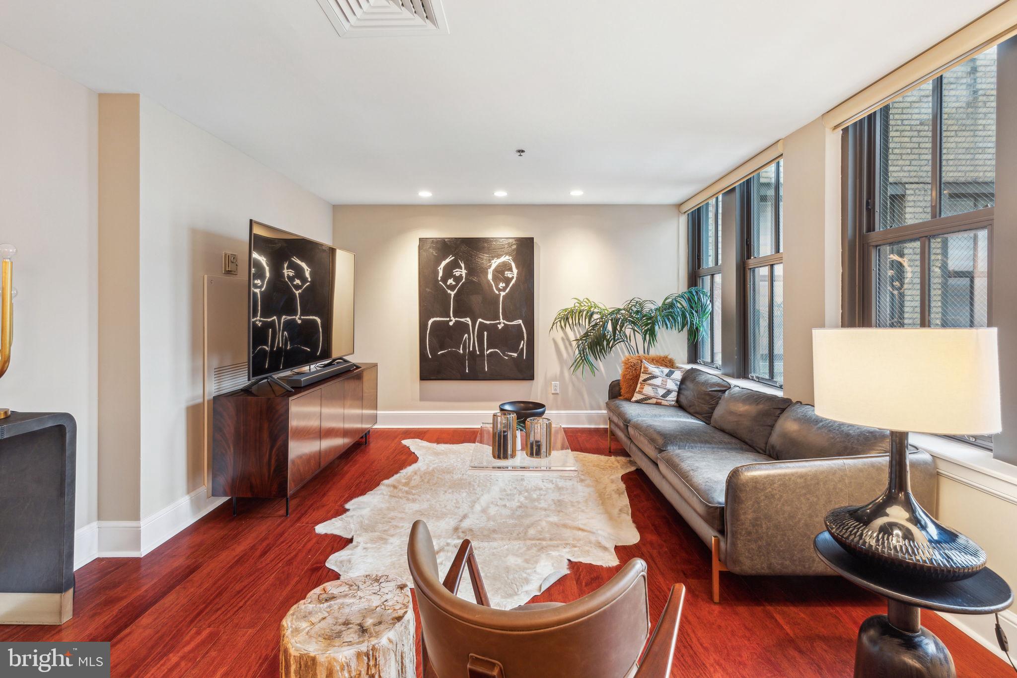 AVENUE OF THE ARTS - Residential
