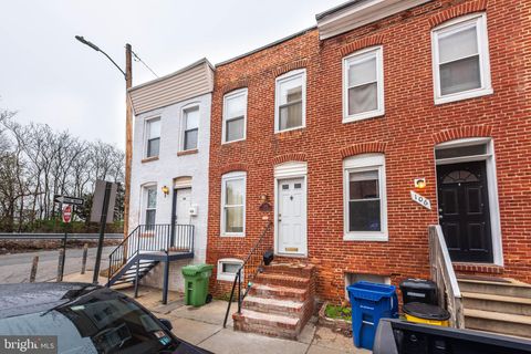 Townhouse For Sale - 108 W Heath Street<br/> BALTIMORE, MD 21230