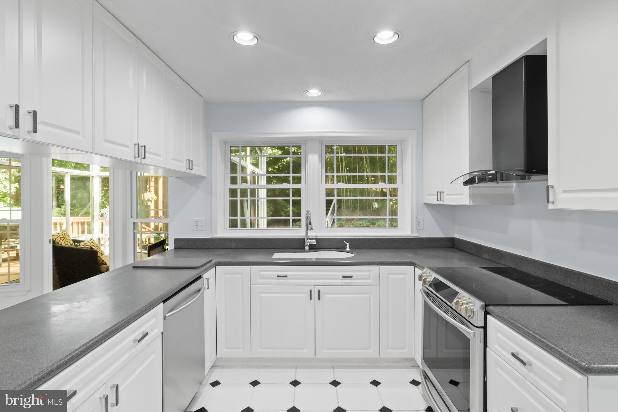 DUFIEF MILL ESTATES - Residential