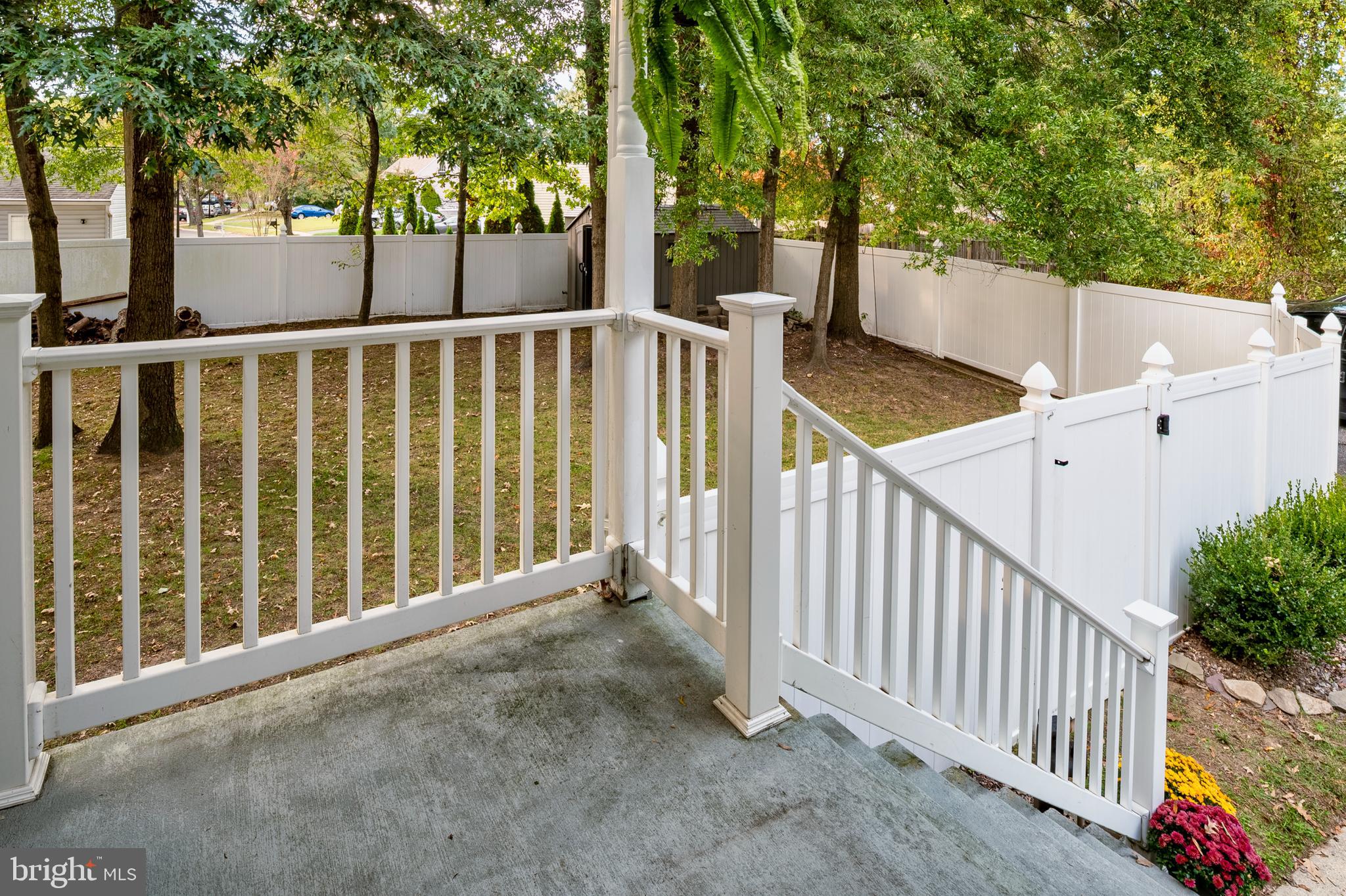 1415 ROGERS LANE