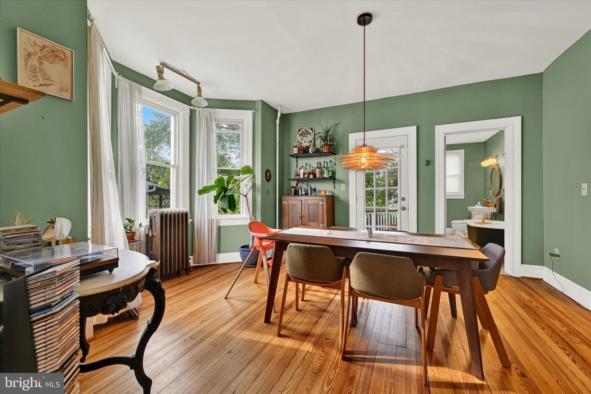 HAMILTON HILLS - Residential