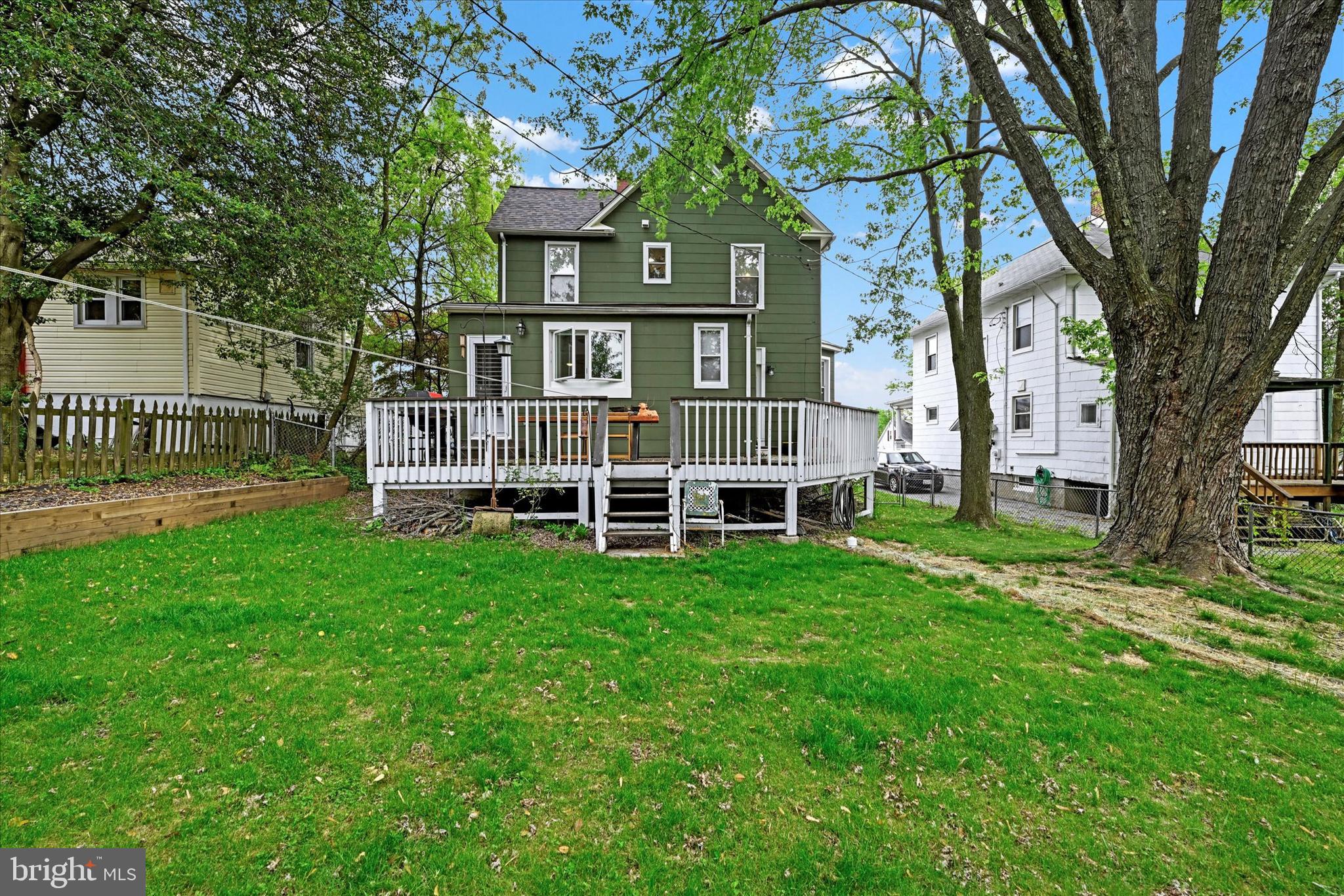 HAMILTON HILLS - Residential