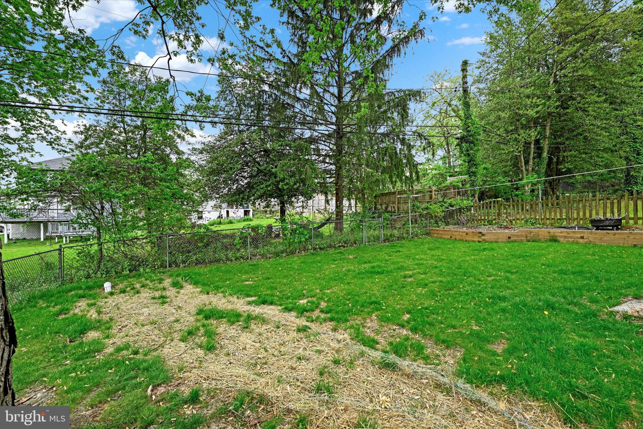 HAMILTON HILLS - Residential