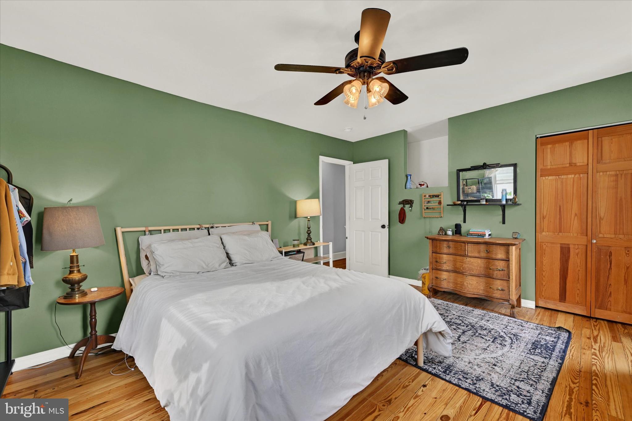 HAMILTON HILLS - Residential