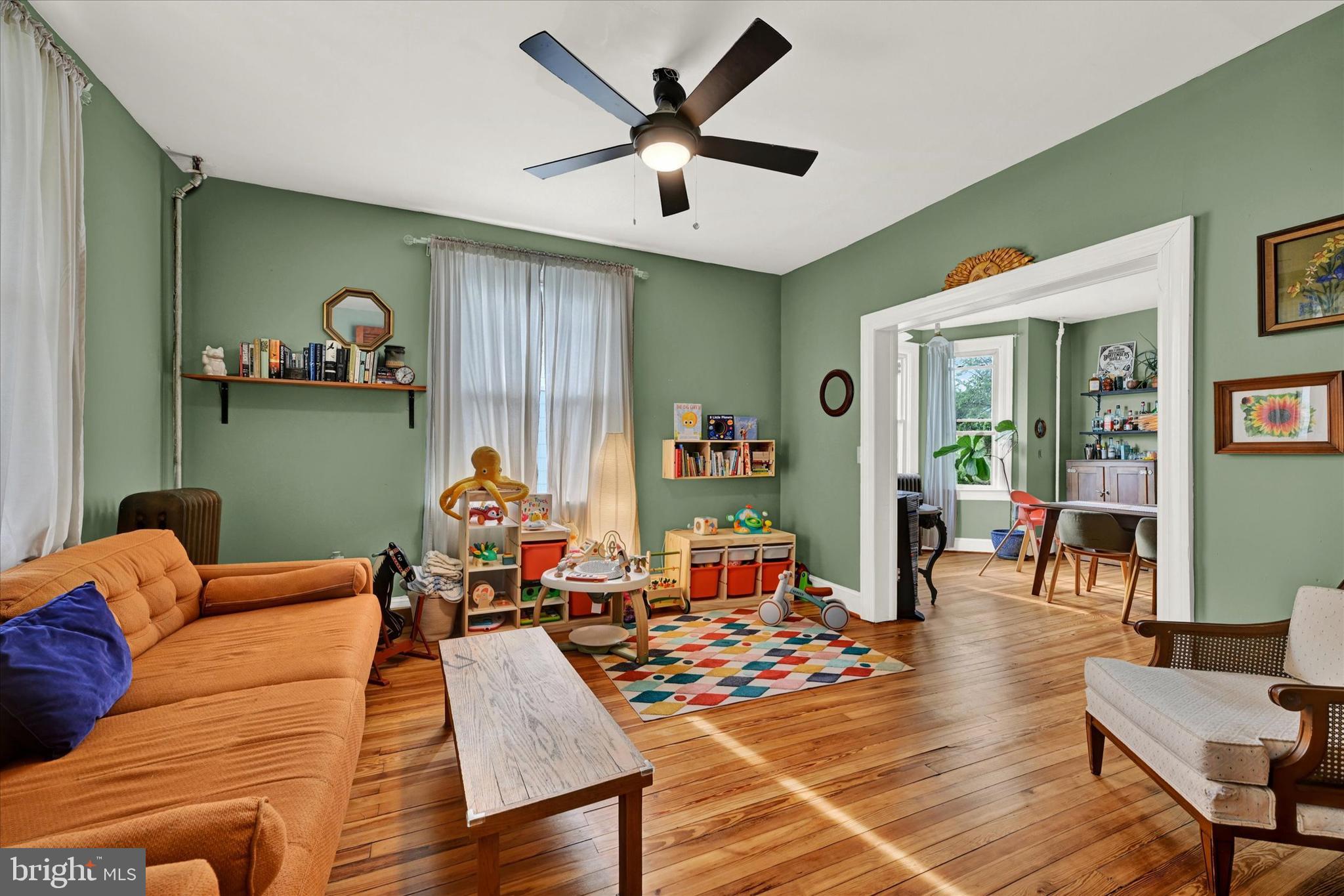 HAMILTON HILLS - Residential