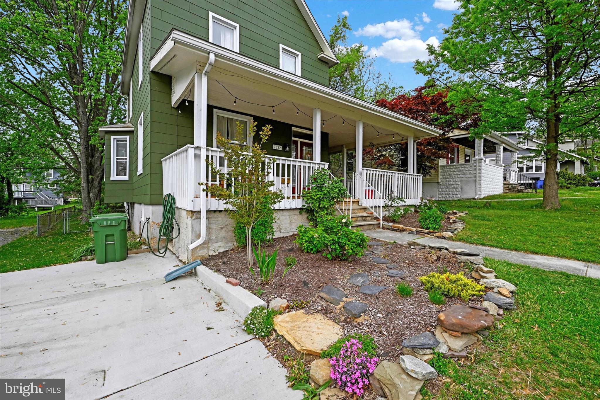 HAMILTON HILLS - Residential