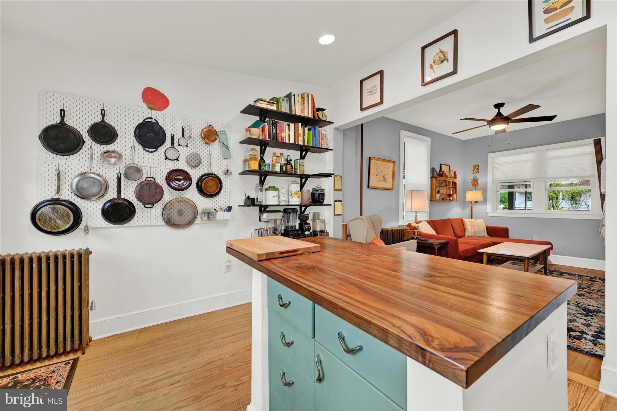 HAMILTON HILLS - Residential