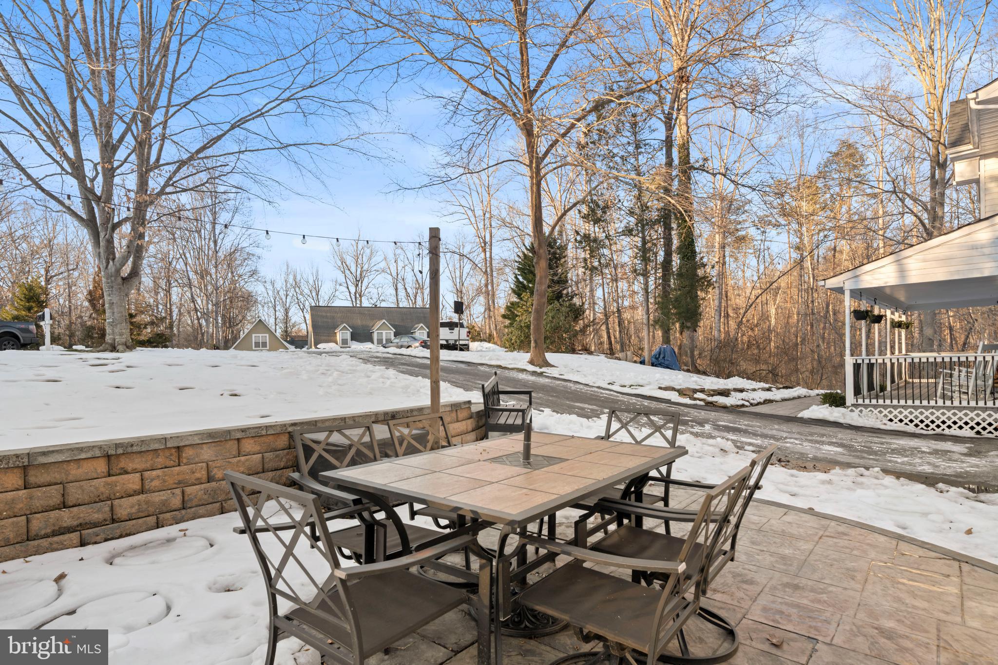 PIEDMONT SQUARE - Residential