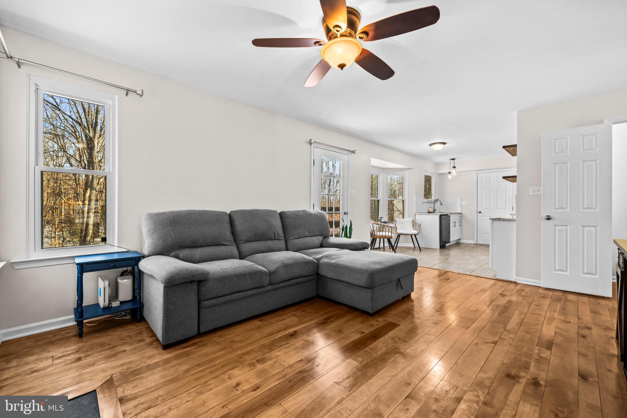 PIEDMONT SQUARE - Residential