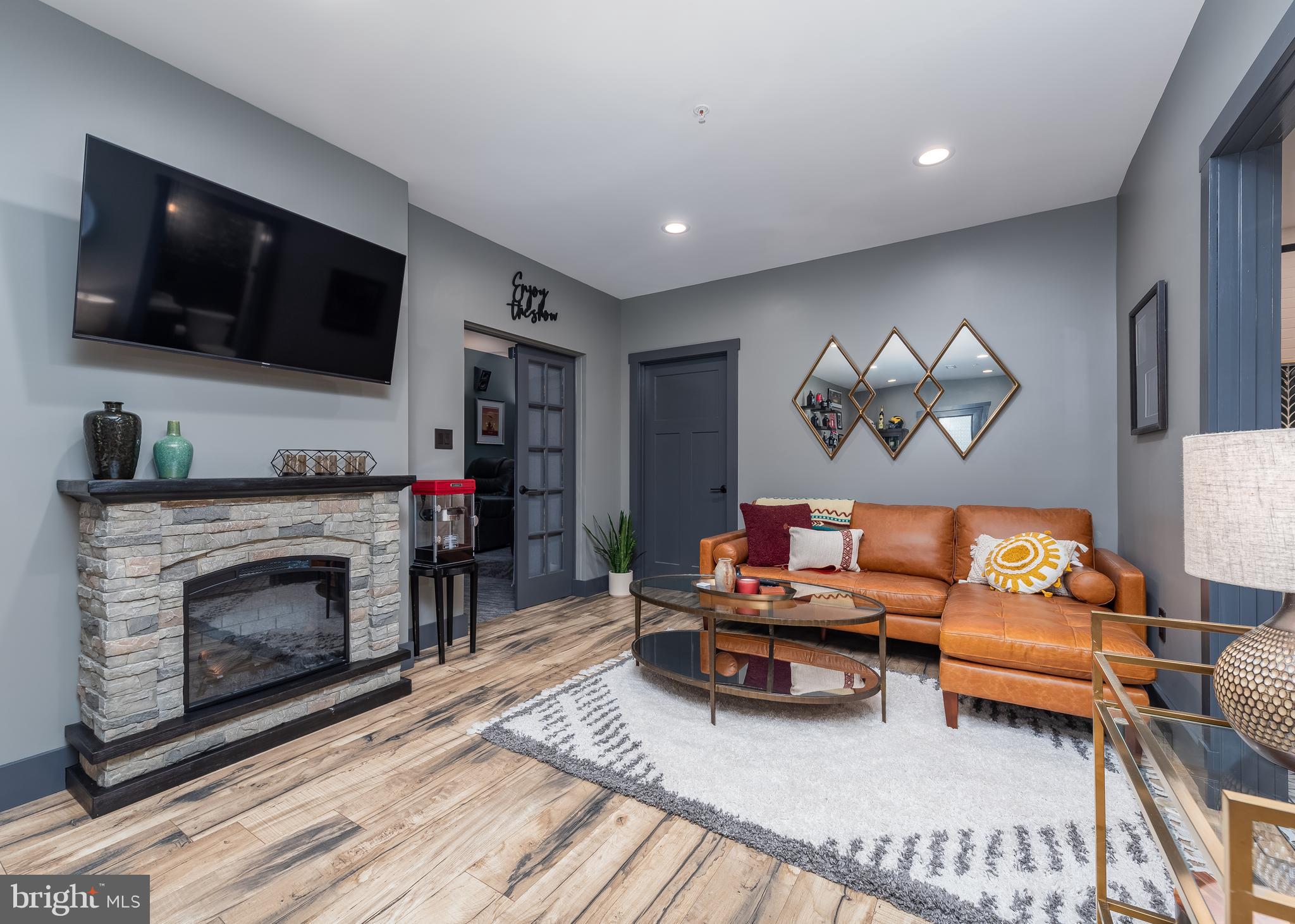 SEVERN - Residential