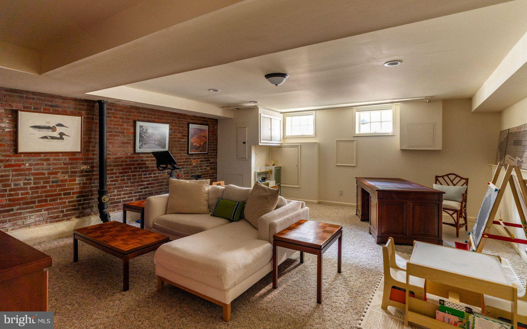 SOCIETY HILL - Residential