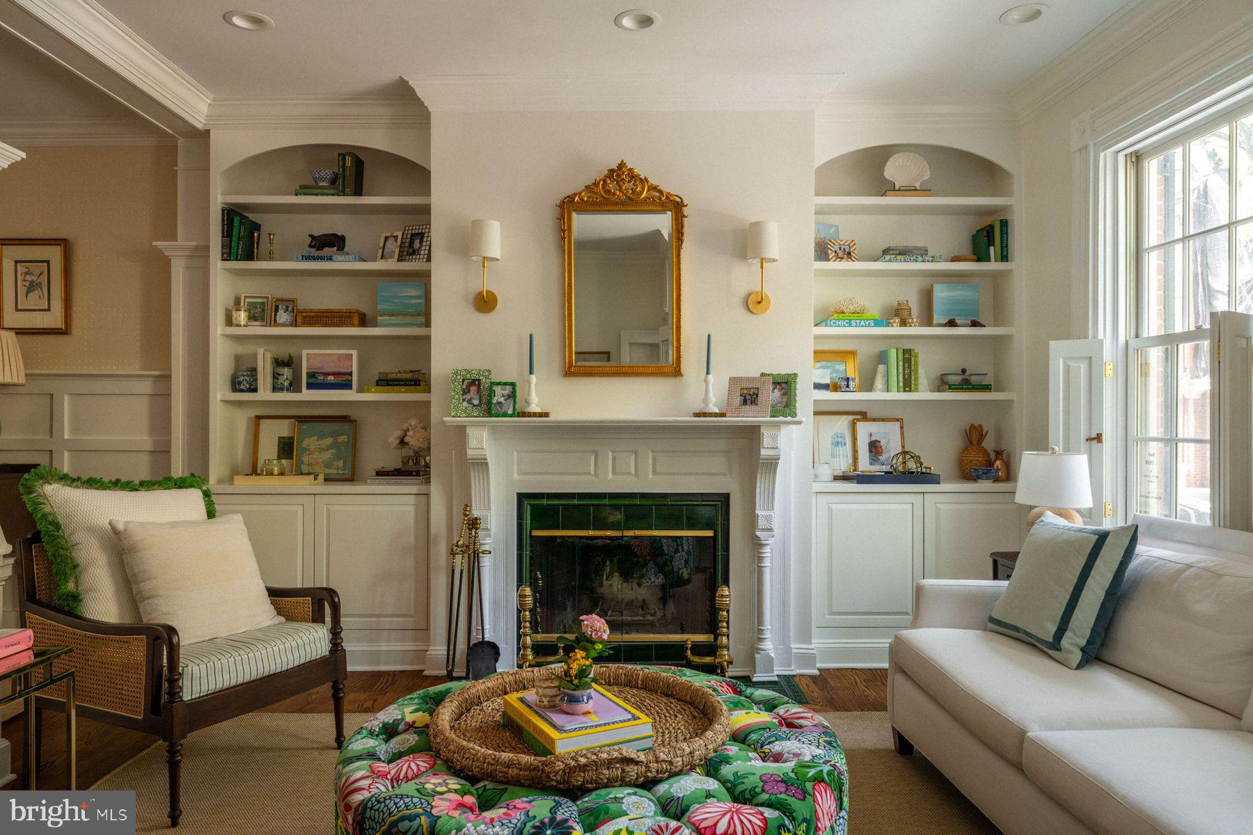 SOCIETY HILL - Residential