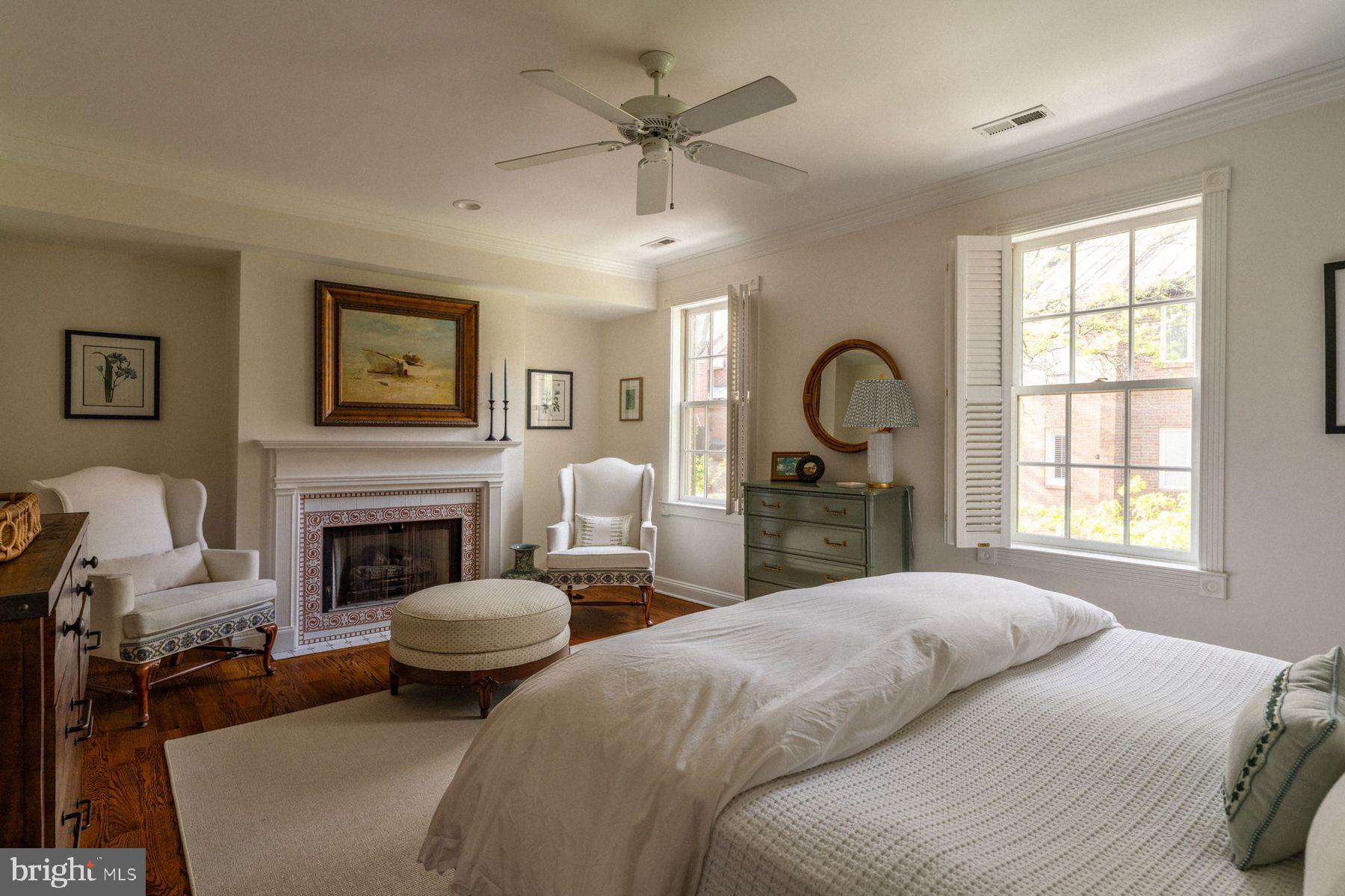 SOCIETY HILL - Residential