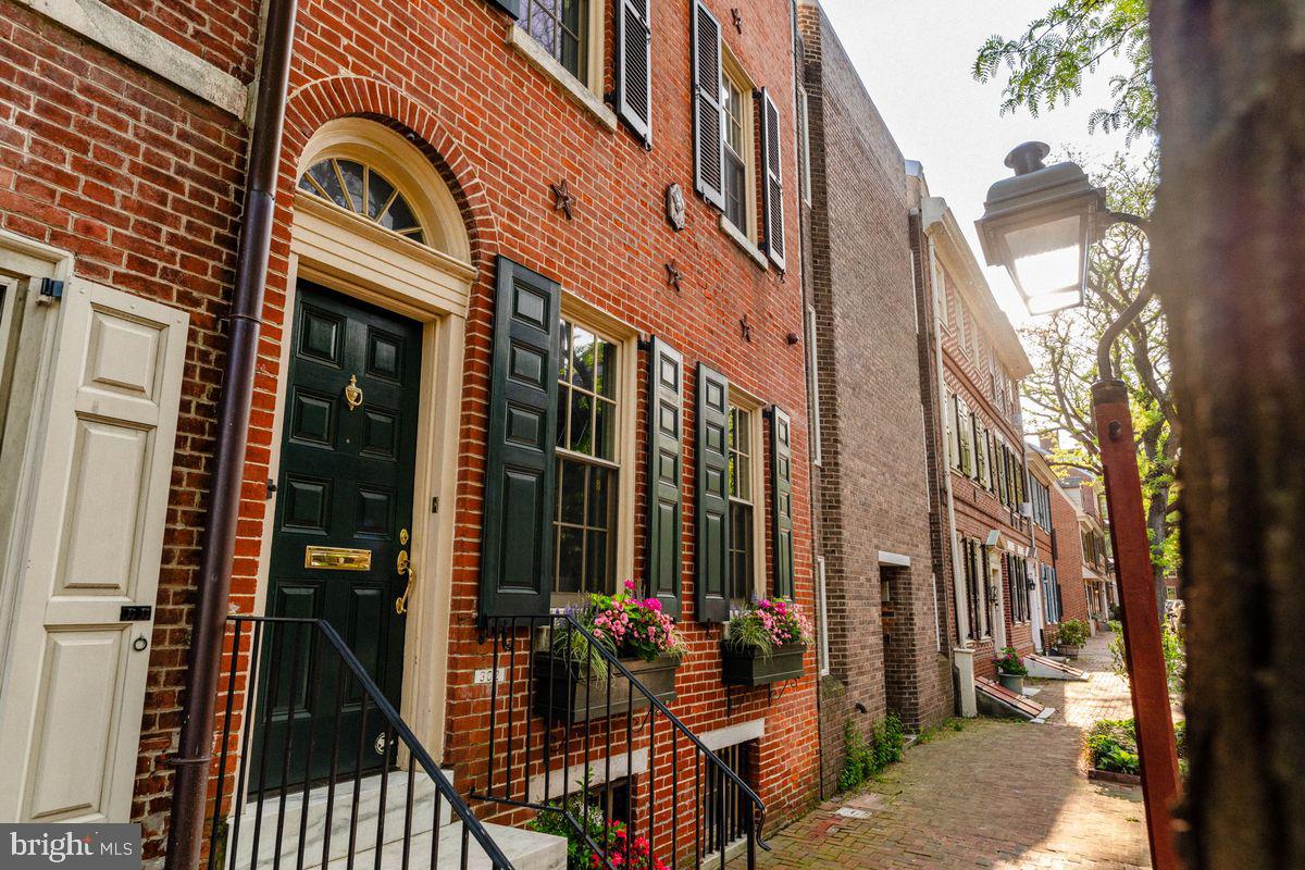 SOCIETY HILL - Residential