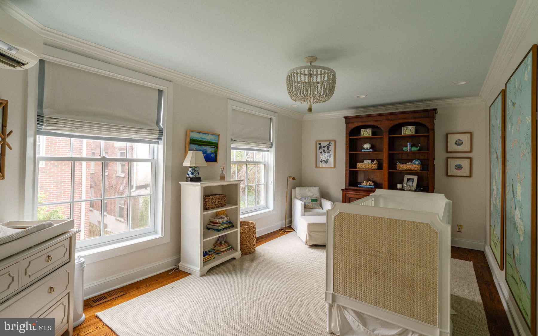 SOCIETY HILL - Residential