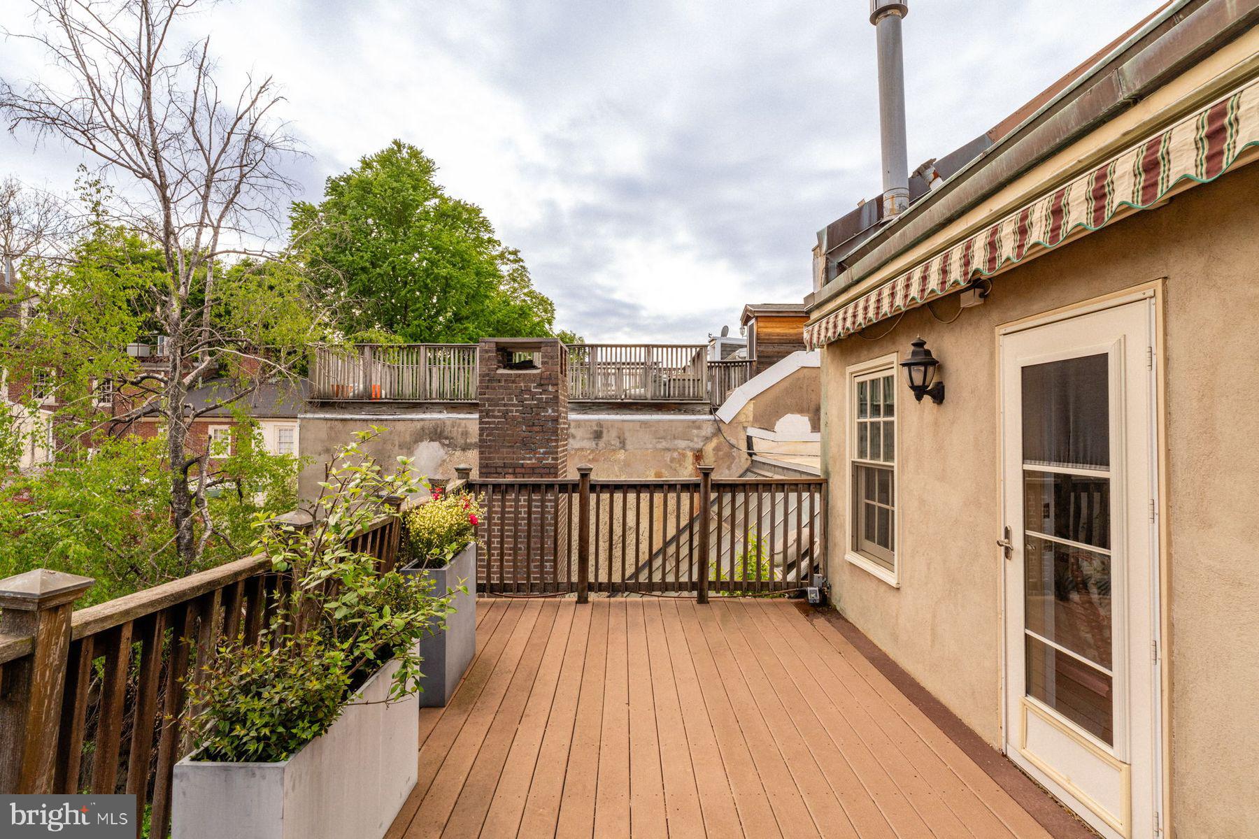 SOCIETY HILL - Residential