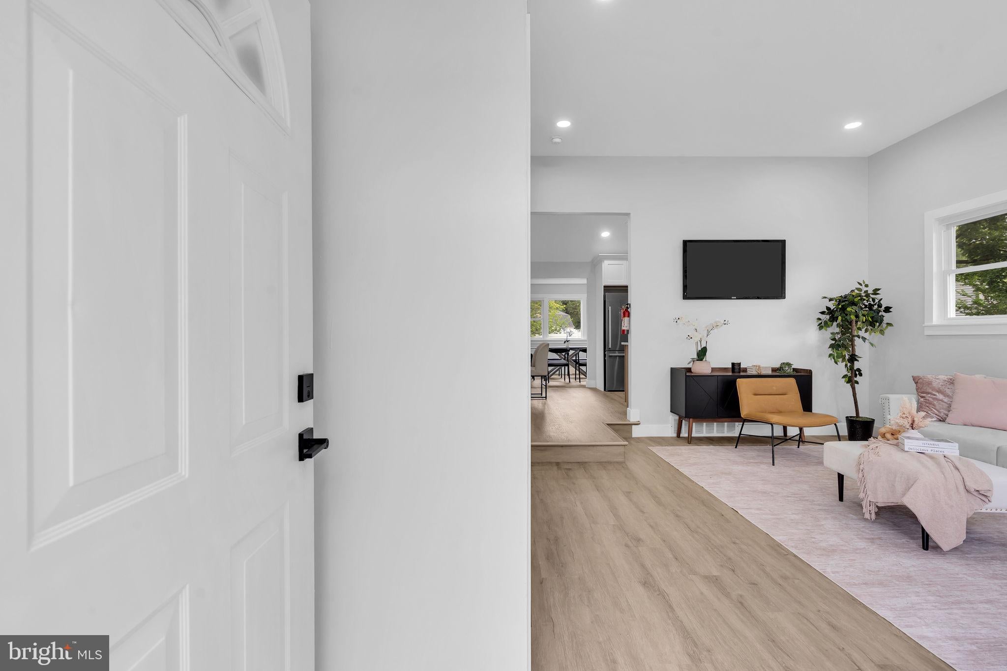 11 PLEASANT VALLEY DRIVE