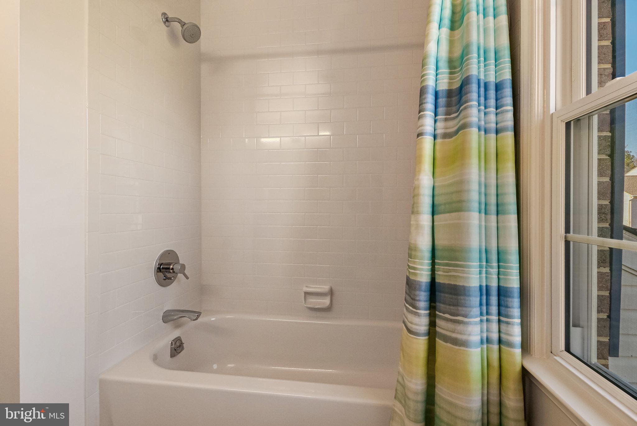 LAKEWOOD HILLS - Residential