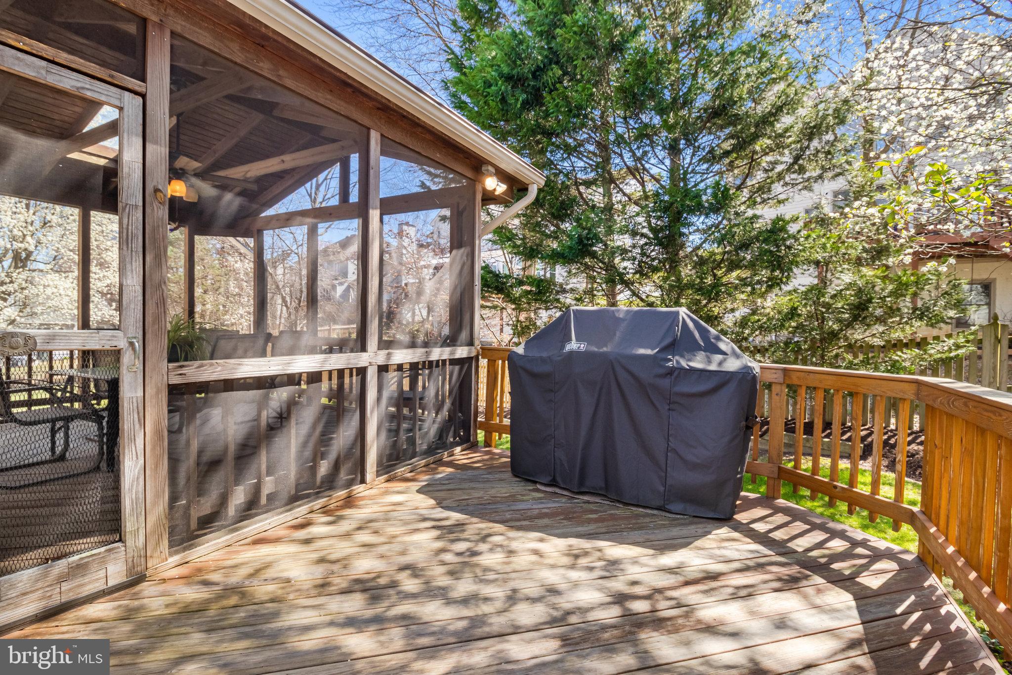 LAKEWOOD HILLS - Residential