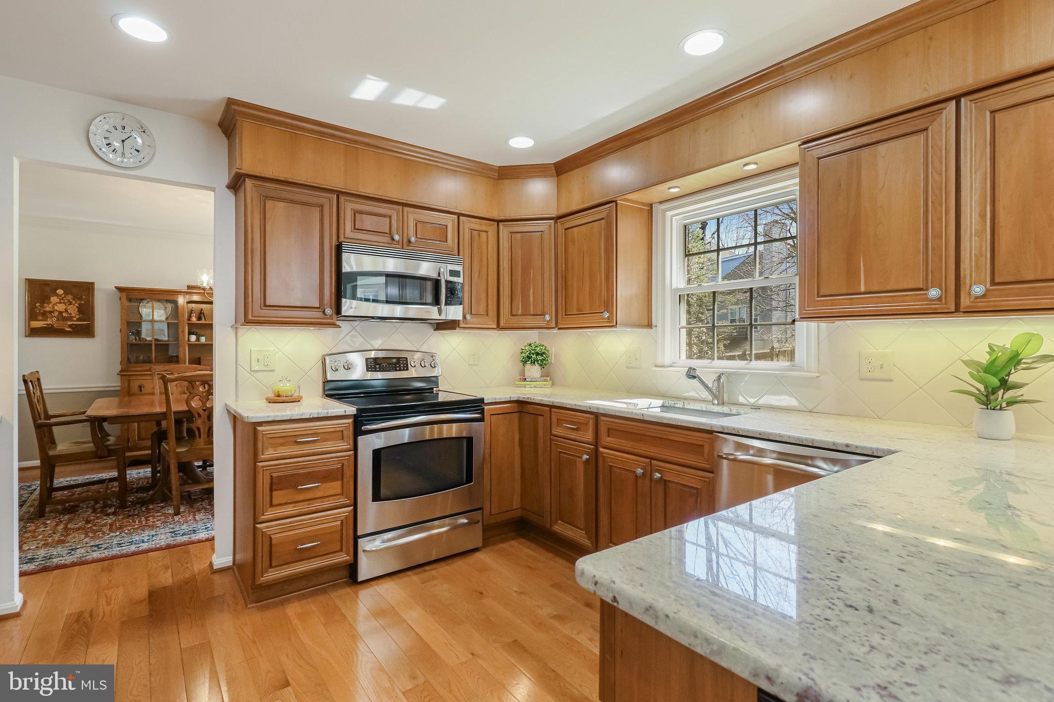 LAKEWOOD HILLS - Residential