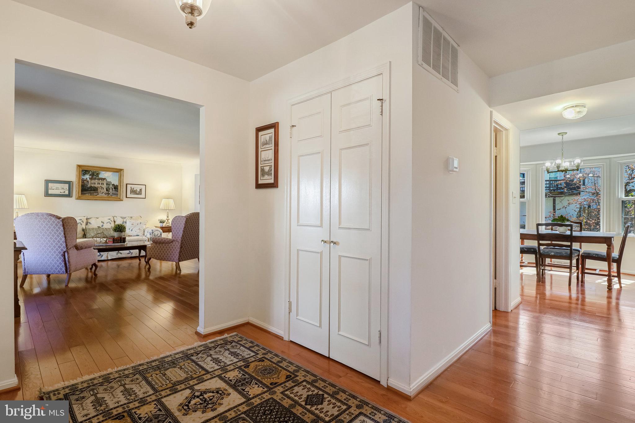 LAKEWOOD HILLS - Residential