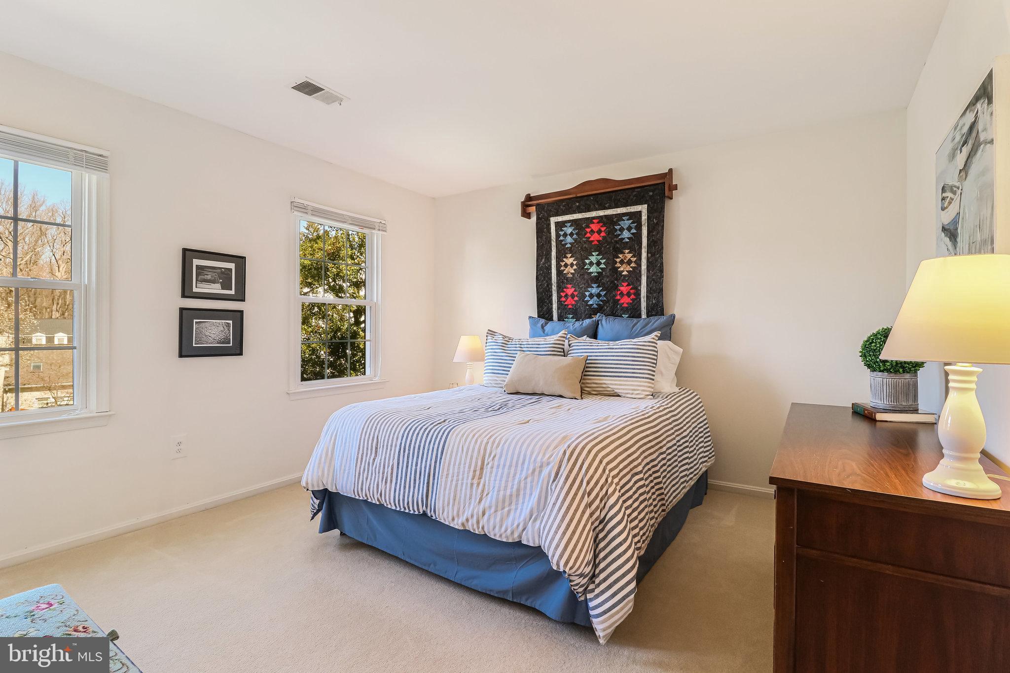 LAKEWOOD HILLS - Residential