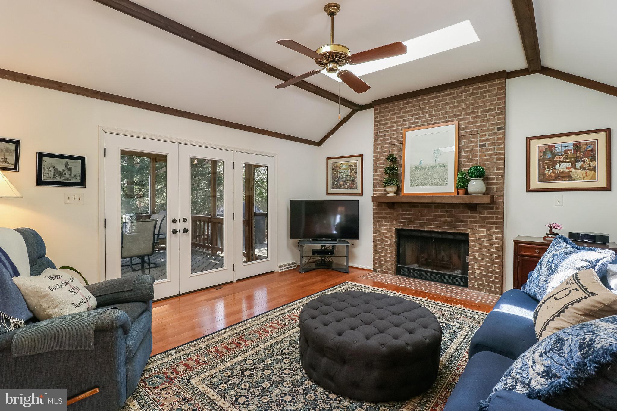 LAKEWOOD HILLS - Residential