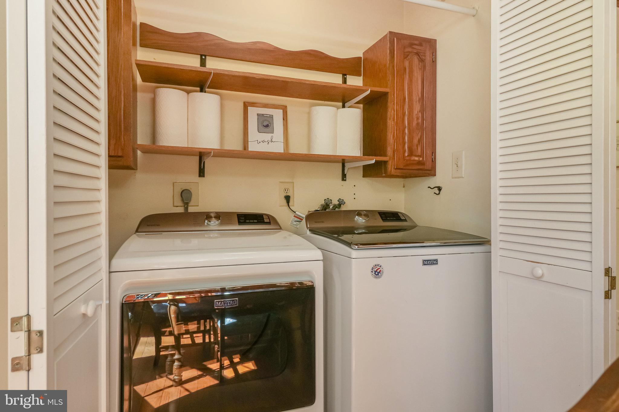 LAKEWOOD HILLS - Residential