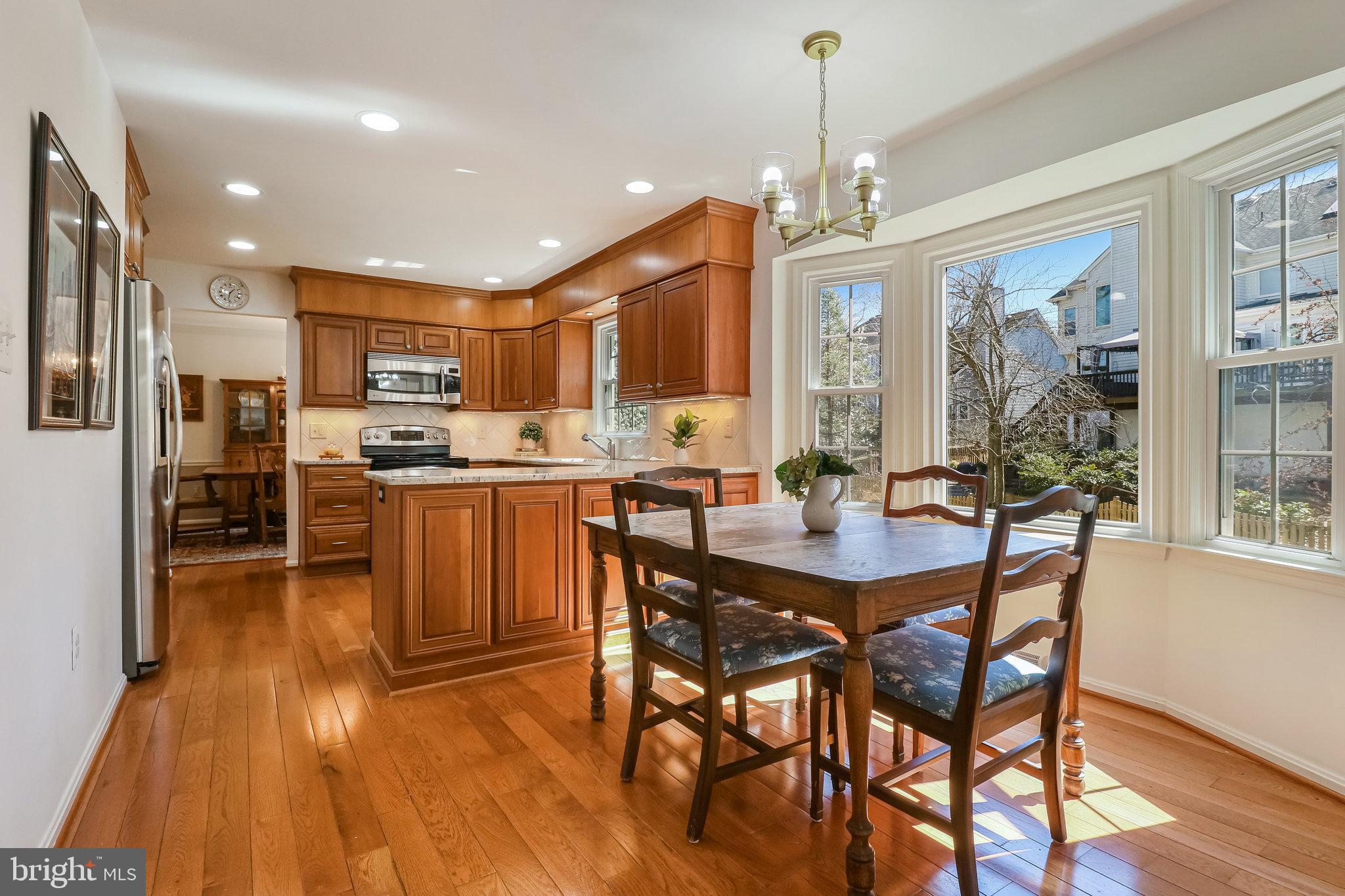 LAKEWOOD HILLS - Residential