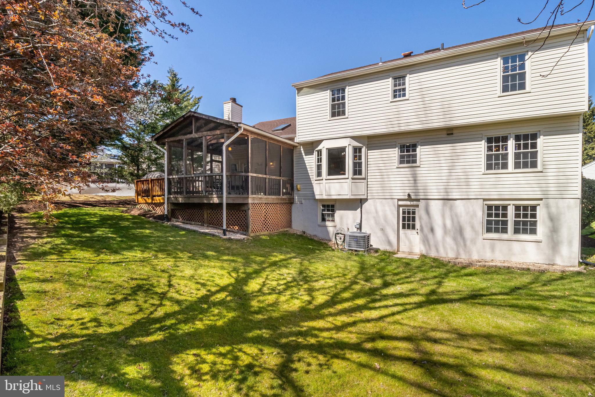 LAKEWOOD HILLS - Residential