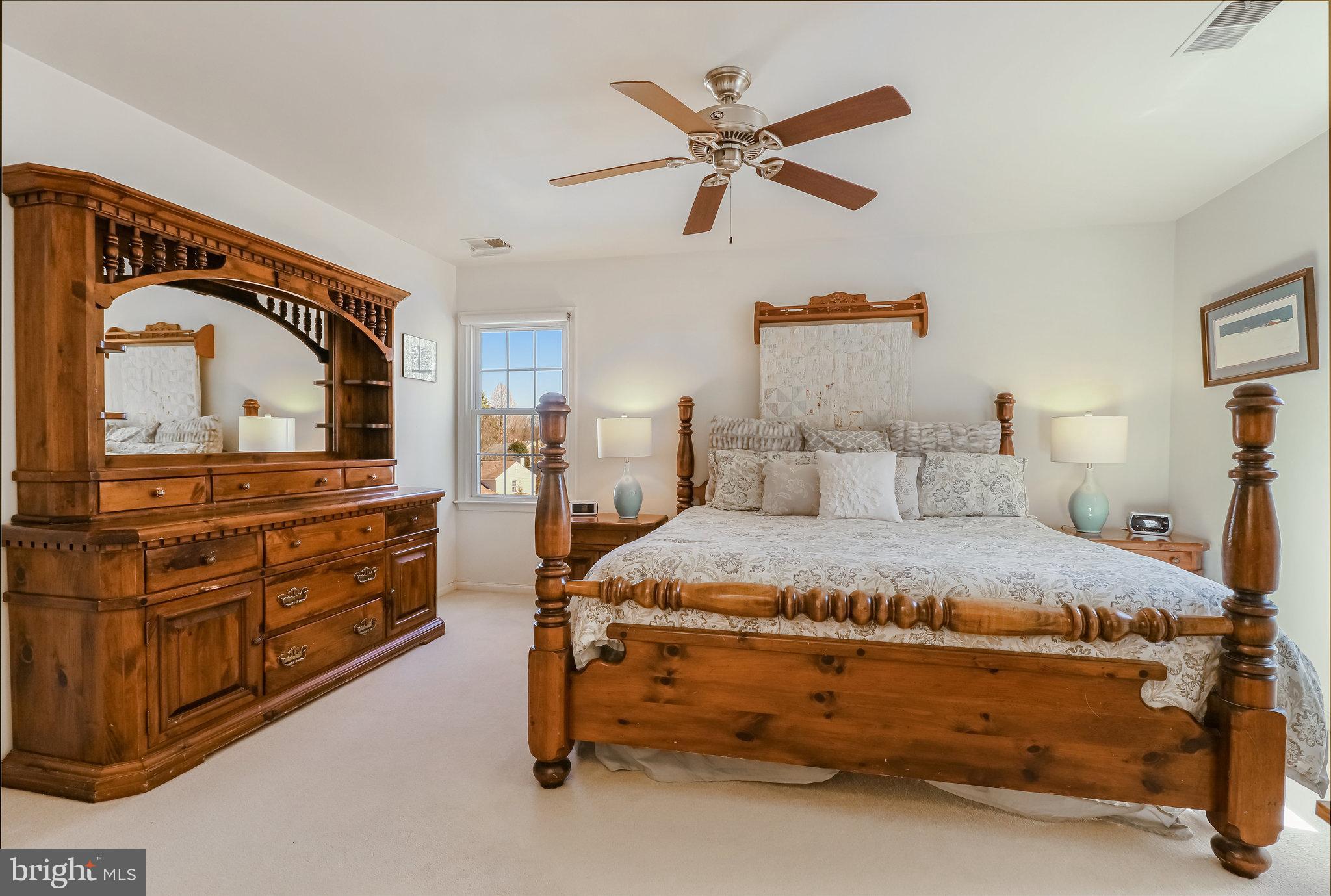 LAKEWOOD HILLS - Residential