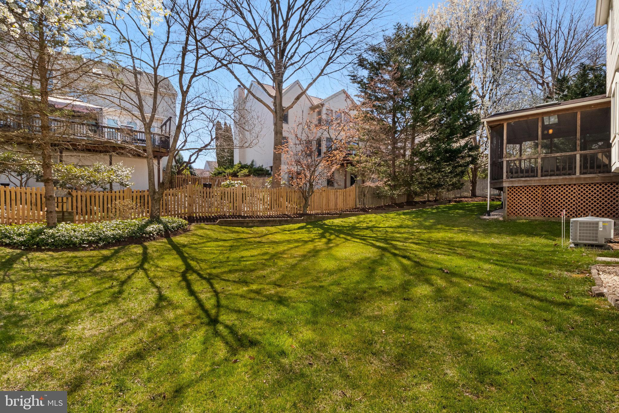 LAKEWOOD HILLS - Residential