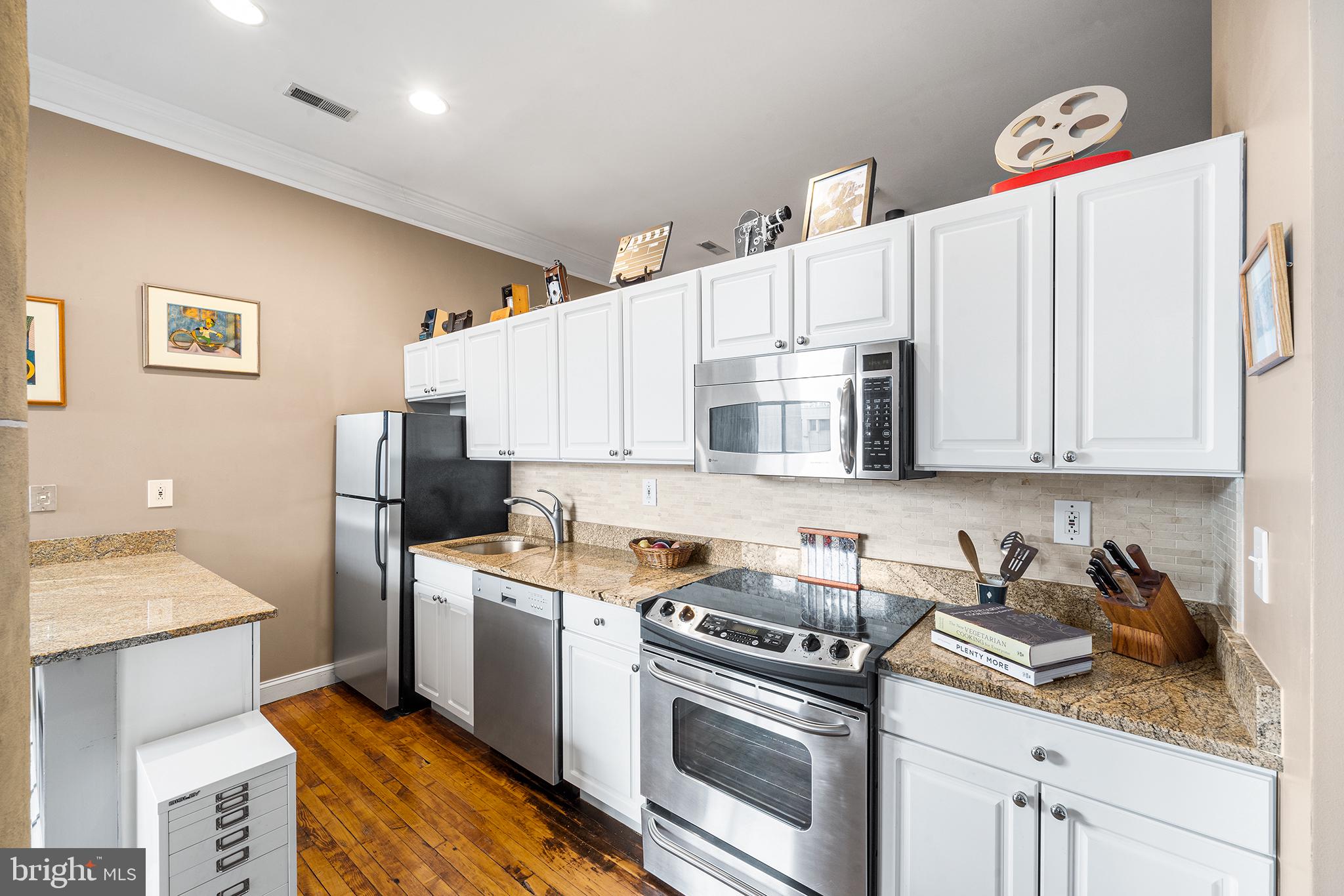 315 ARCH STREET 305