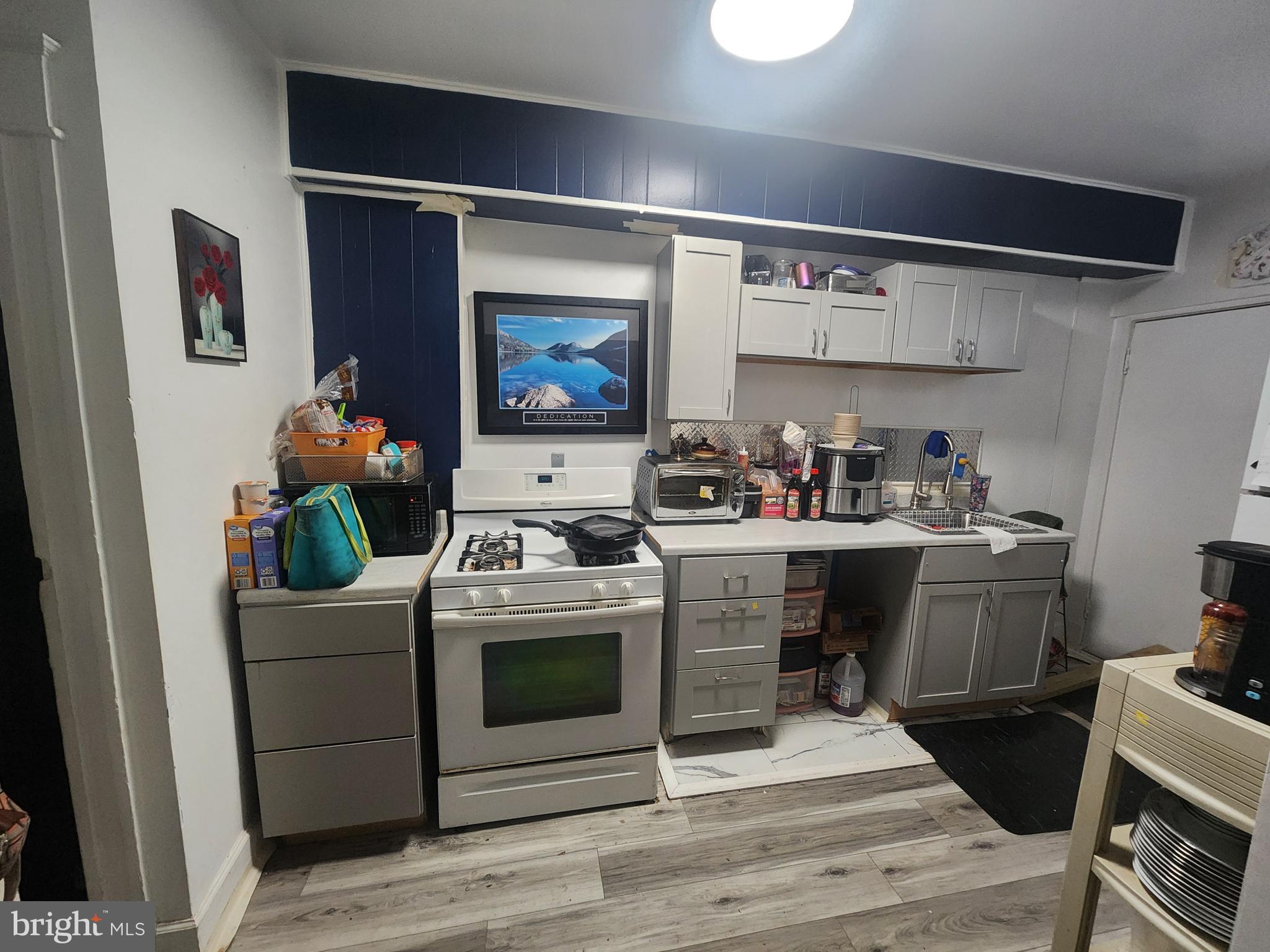 PARK CIRCLE - Residential