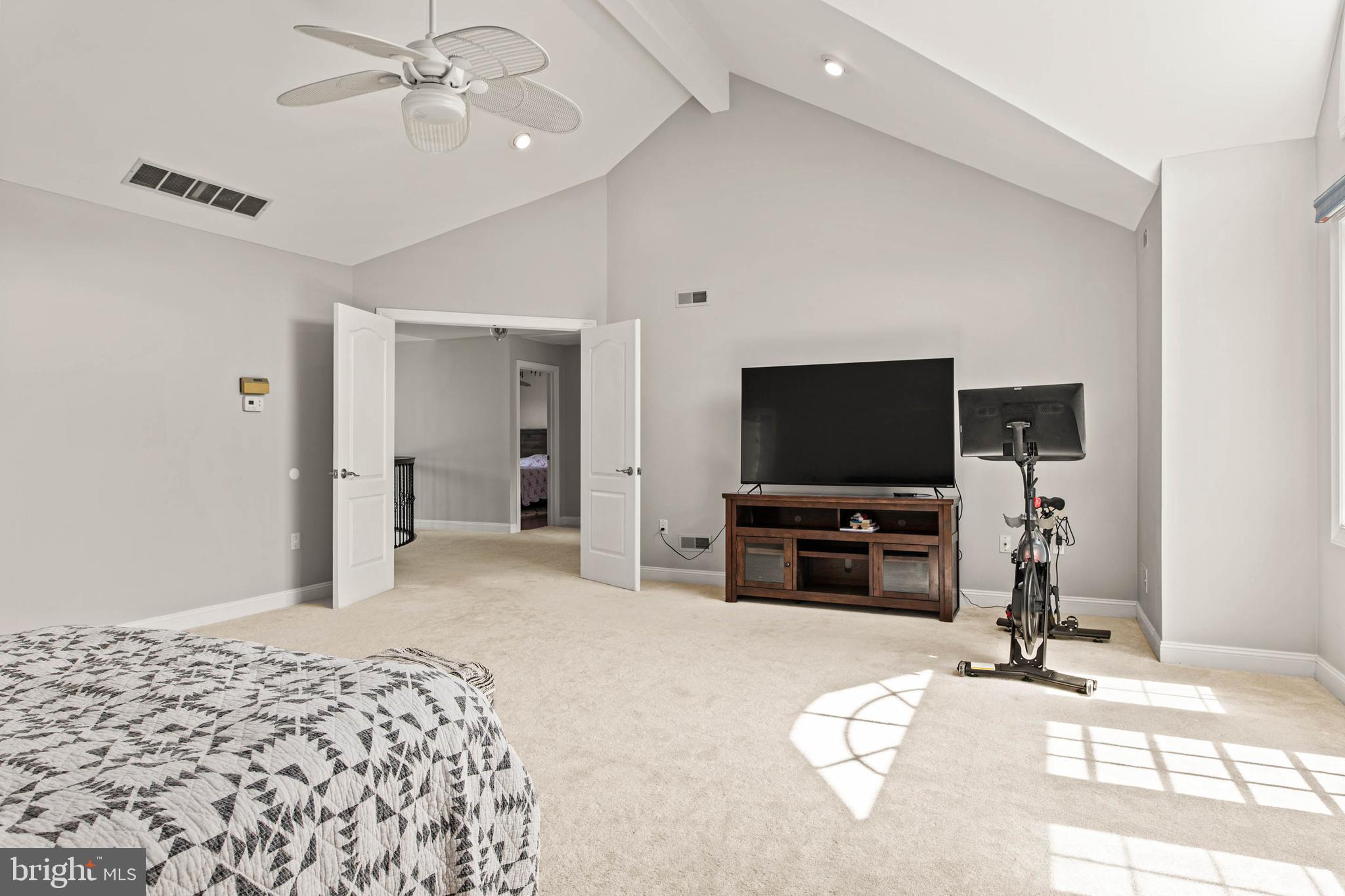 CREEKSIDE AT BLUE BELL - Residential