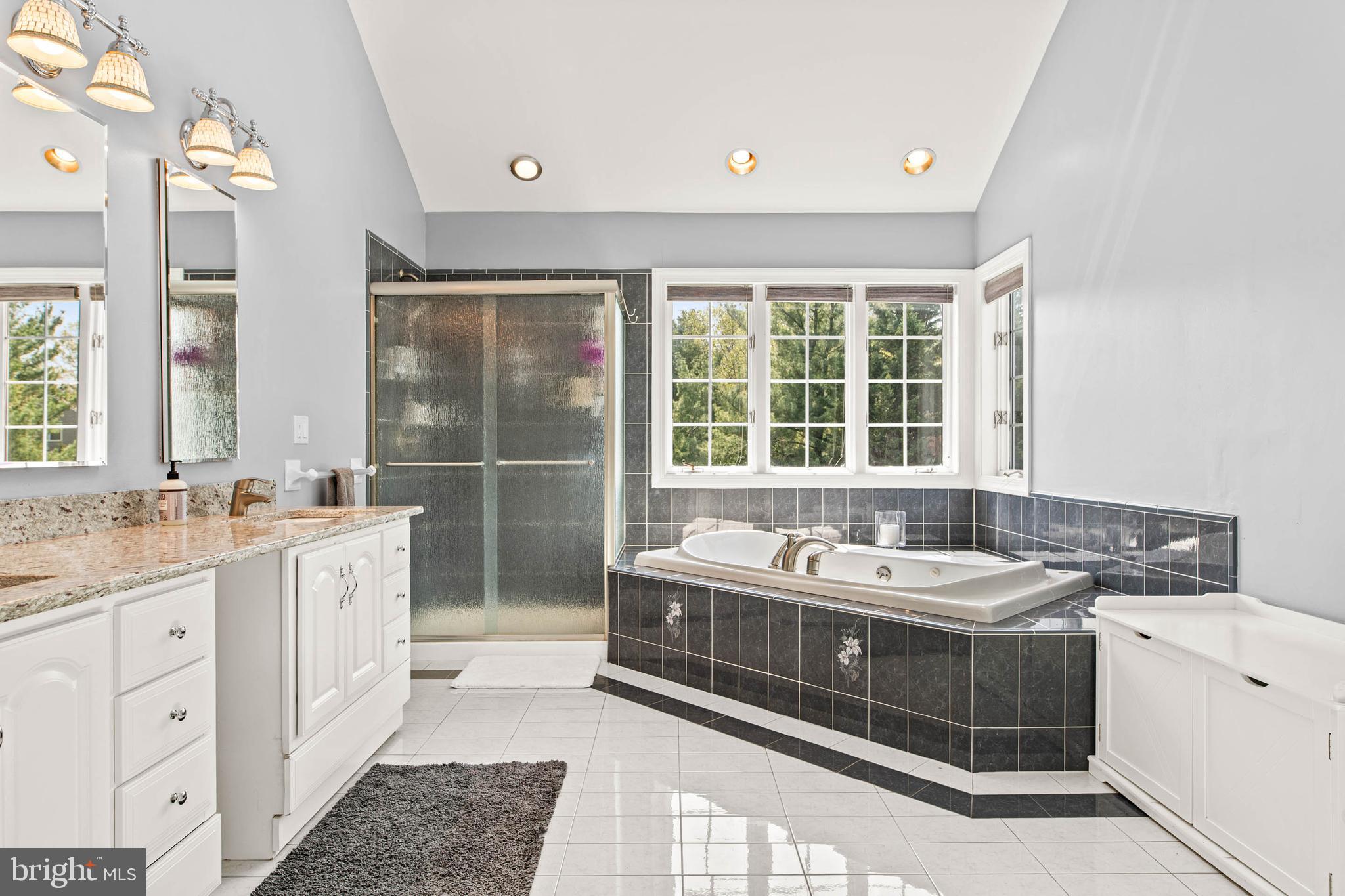 CREEKSIDE AT BLUE BELL - Residential