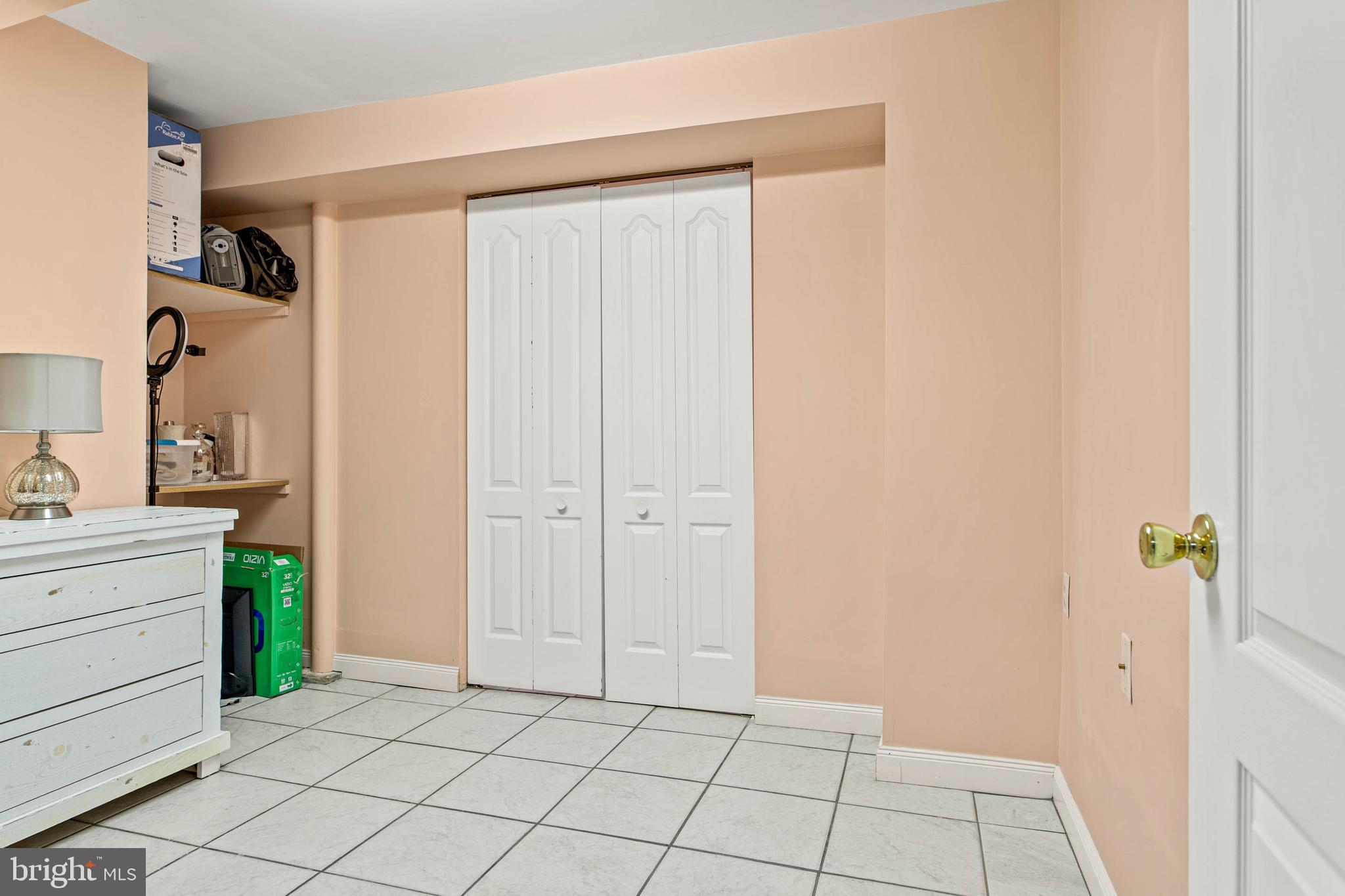 CREEKSIDE AT BLUE BELL - Residential